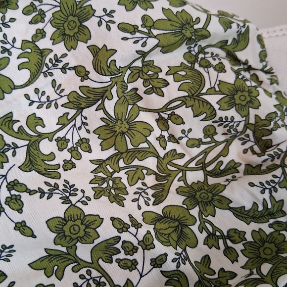O.P.T Moda Didi Dress in Green Floral Size Large NWT - Picture 9 of 12